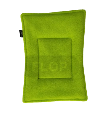 Materacyk 25x30cm w liście na czarnym tle dla królików