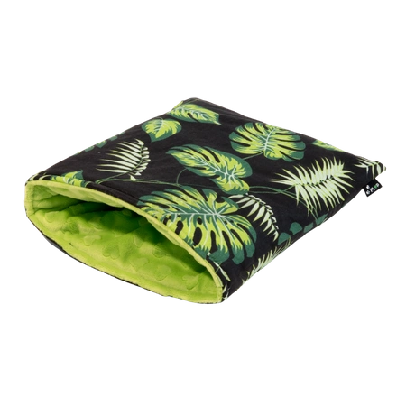 Norka śpiworek dla niewielkich króliczków w liście na czarnym tle