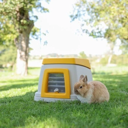 Bunny Base - dwupoziomowy domek z podziemną norą dla królika z wyposażeniem