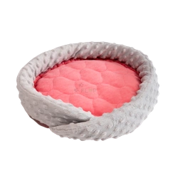 Zakręcone legowisko  z szarego polaru minki i koralowej pikówki